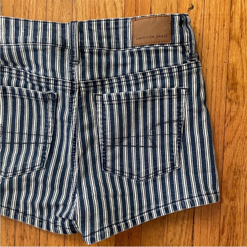 American Eagle Striped Hi-Rise Shortie - Picture 5 of 7